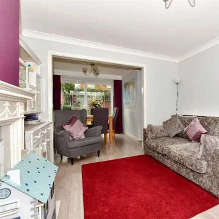 Image 2 - Wessex Drive, London, DA8 3AA, United Kingdom - Duplex for sale