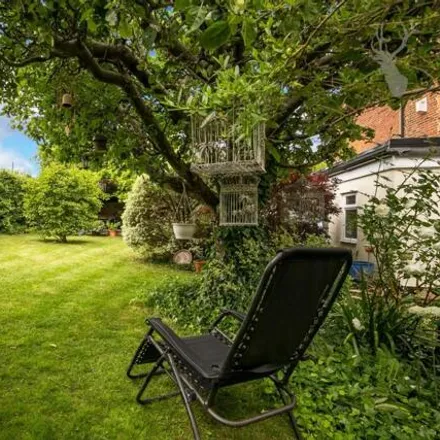 Image 5 - The Green, Debden Green, CM16 7JB, United Kingdom - Townhouse for sale