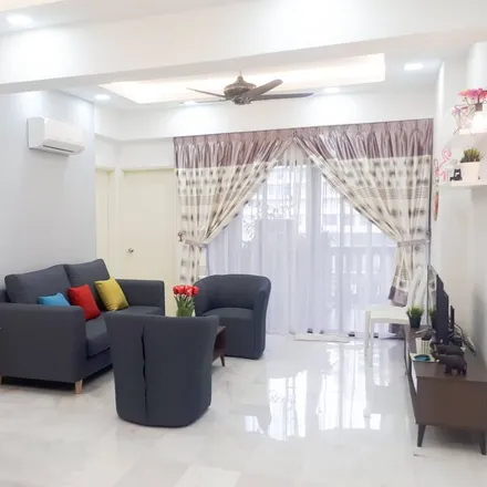 Rent this 3 bed condo on Imbi in Jalan Imbi, Bukit Bintang