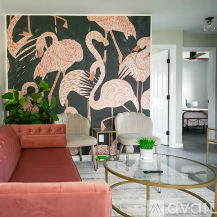 Image 3 - 219 East Buchanon Avenue, Unit Flamingo Suite (221) - Apartment for rent