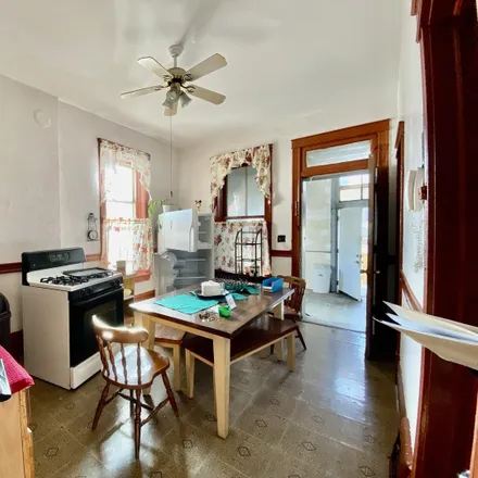 Image 6 - 3219 West Crystal Street, Chicago, IL 60651, USA - Duplex for sale