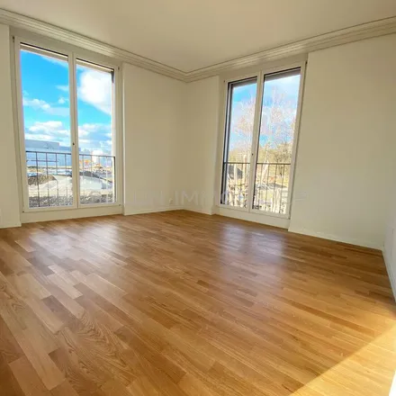 Rent this 3 bed apartment on Rue des Frères-Lumière 29 in 1723 Marly, Switzerland