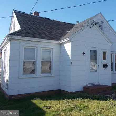 Buy this 2 bed house on 486 Lecompte Street in Cambridge, MD 21613