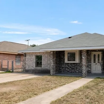 Buy this 3 bed house on 963 West 26th Street in Mission, TX 78574