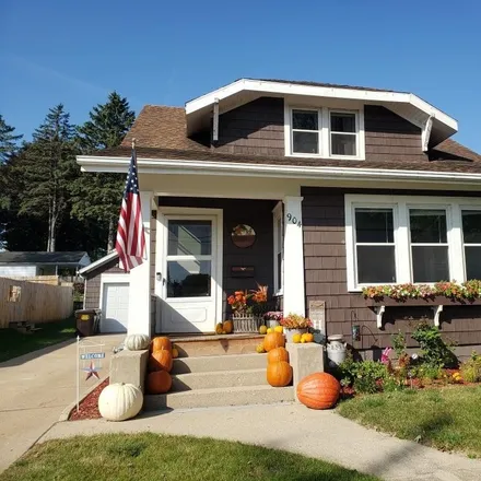Buy this 3 bed house on 1201 West Stover Street in Freeport, IL 61032