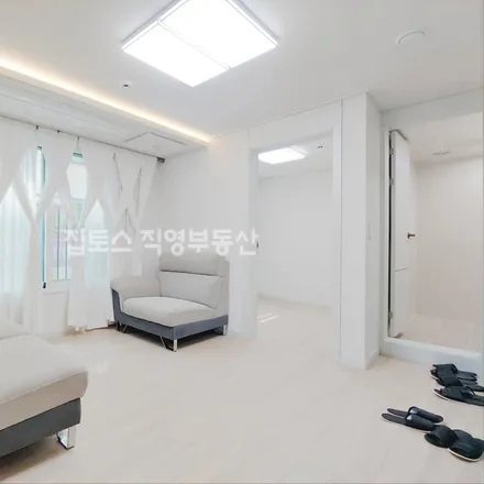 Rent this 3 bed apartment on 서울특별시 강북구 수유동 469-178