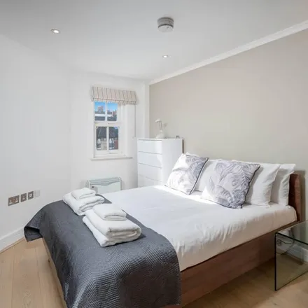 Rent this 1 bed apartment on London in W14 9SA, United Kingdom