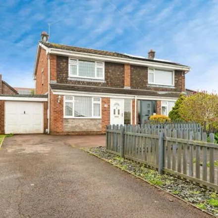 Buy this 4 bed duplex on Windsor Drive in Allaston, GL15 5SX