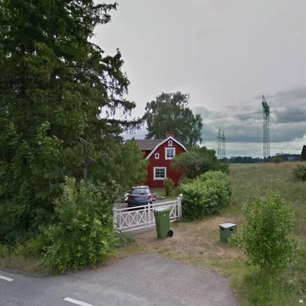 Rent this 3 bed apartment on Stora Bärby in C 583, 749 61 Örsundsbro