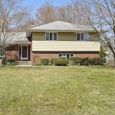 Buy this 4 bed house on 16 Oak Hill Drive in Niantic, East Lyme