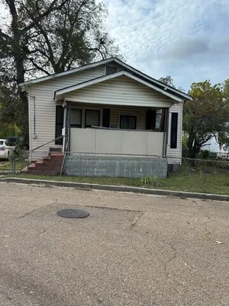 Buy this 3 bed house on 1098 Avenue B in Vicksburg, MS 39180