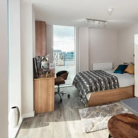 Rent this studio apartment on 17 Great Suffolk Street in Bankside, London