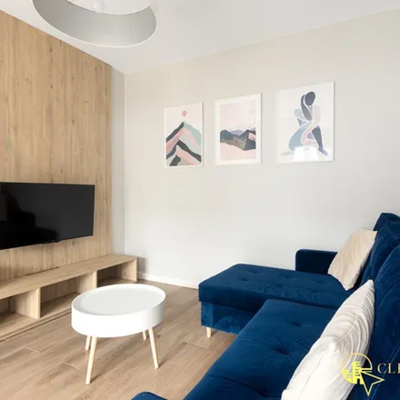 Rent this 2 bed apartment on Doktora Stefana Kopcińskiego 15 in 90-244 Łódź, Poland