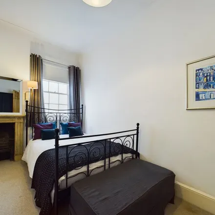 Image 5 - Camden Lodge, Clarence Road, Cheltenham, GL52 2AU, United Kingdom - Apartment for rent