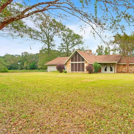 Image 2 - 98 Okatoma Drive, Maybank, Forrest County, MS 39401, USA - House for sale