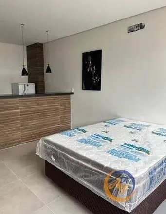 Rent this studio apartment on Rua Quinze de Novembro in Centro, Taubaté - SP