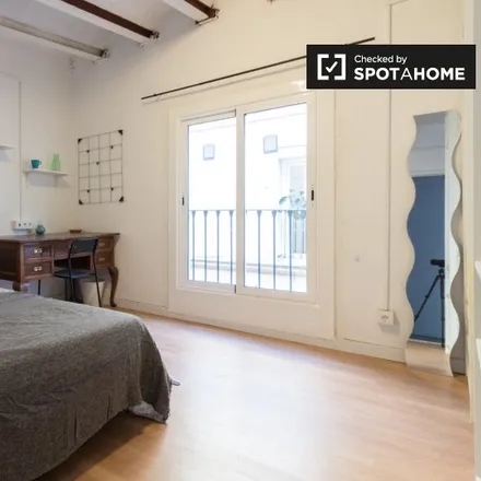 Rent this 7 bed room on Carrer d'en Carabassa in 2, 08002 Barcelona