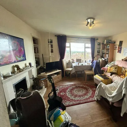 Image 2 - Anderson Crescent, Alloway, KA7 3RN, United Kingdom - Apartment for sale