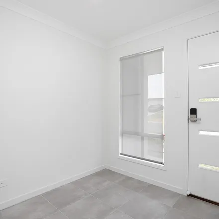 Image 9 - Domonique Way, Flinders View QLD 4305, Australia - Apartment for rent