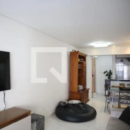 Rent this 3 bed apartment on Rua José Carlos Pacce in Vilamar, Praia Grande - SP