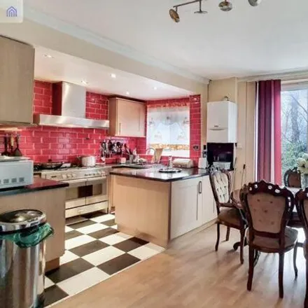 Image 7 - Alcester Crescent, Upper Clapton, London, E5 9PX, United Kingdom - Townhouse for sale