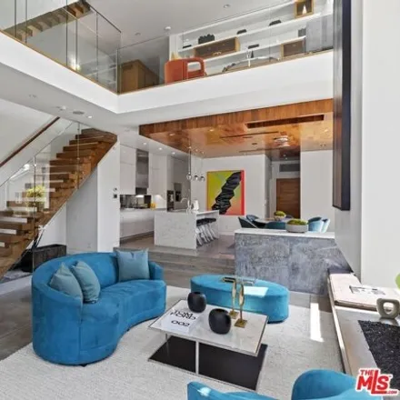 Image 5 - Open Air Homes - Stylish & Modern Apartment in Venice Beach, 505 Seville Court, Los Angeles, CA 90291, USA - House for sale