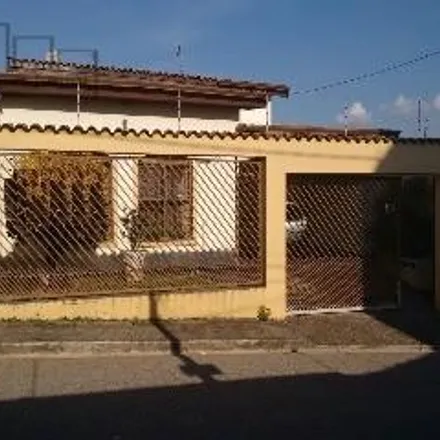 Buy this 2 bed house on Rua Olga Fernandes Campione in Jardim Paraíso, Votorantim - SP