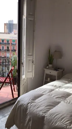 Rent this 3 bed room on Ronda de Sant Antoni in 26, 08001 Barcelona