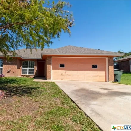 Buy this 3 bed house on 2801 Woodlands Drive in Killeen, TX 76549