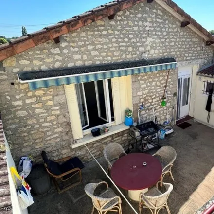 Image 6 - Ruffec, Charente, France - Townhouse for sale