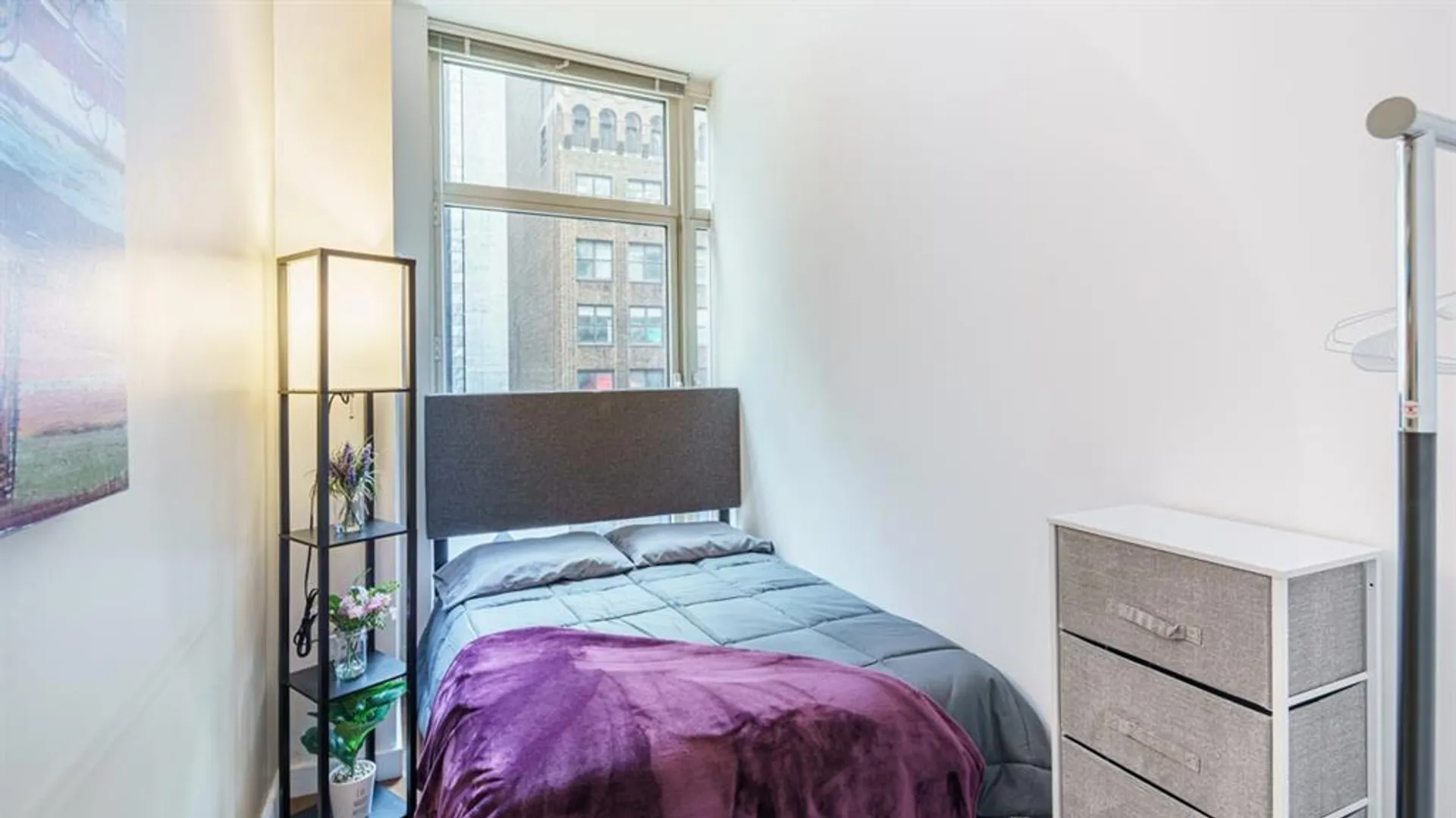 1600 Broadway, New York, NY 10019, USA | Room for rent