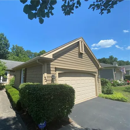 Buy this 2 bed townhouse on 32 Creek Ridge in Pittsford, Monroe County