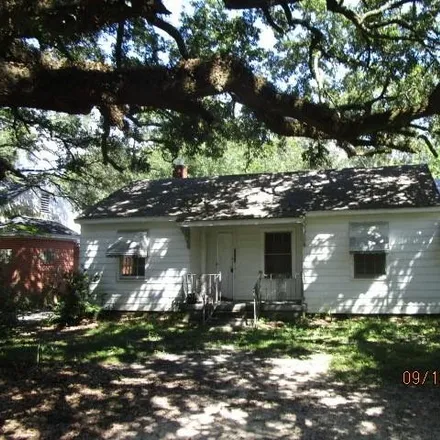 Buy this 3 bed house on 3066 Belmont Street in Mobile, AL 36606