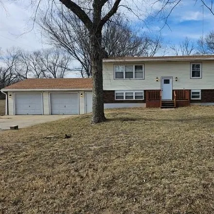 Buy this 4 bed house on 15438 1413 Road in Vernon County, MO 64772