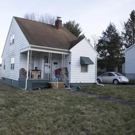 Buy this 4 bed house on 785 Ridge Street in Honesdale, PA 18431