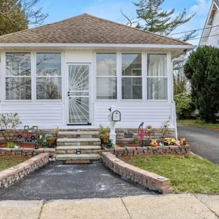 Buy this 3 bed house on 627 Fowler Avenue in Vineland, NJ 08360