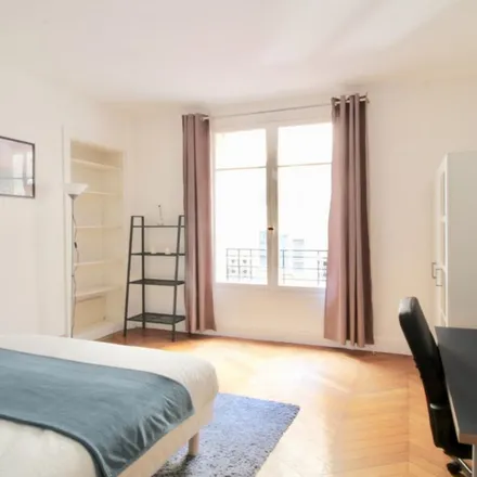 Image 5 - 16 Rue de Varize, 75016 Paris, France - Apartment for rent