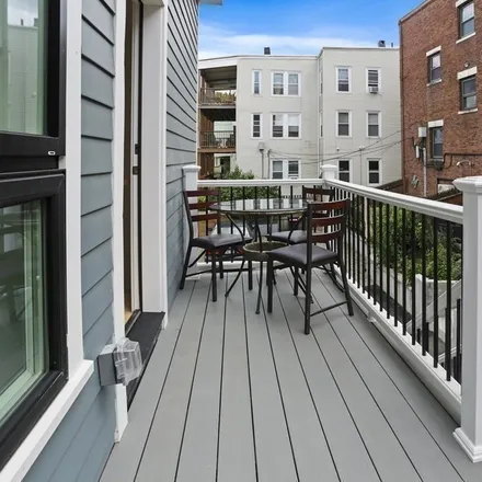 Image 7 - 140 Hudson Street, Somerville, MA 02144, USA - Condo for sale