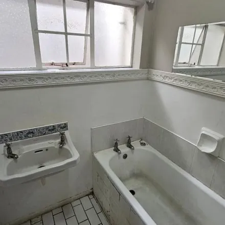 Image 2 - Townsend Avenue, Nelson Mandela Bay Ward 9, Gqeberha, 6020, South Africa - Apartment for rent
