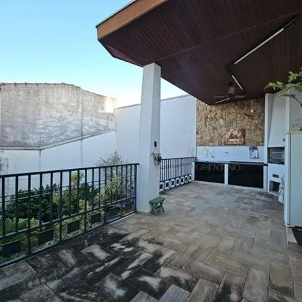 Buy this 3 bed house on Rua José Dias Monteiro in Centro, Taubaté - SP