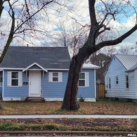 Buy this 2 bed house on 1070 South 26th Street in Mount Vernon, IL 62864