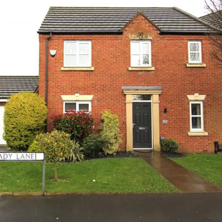 Rent this 3 bed house on 4 Lady Lane in Audenshaw, M34 5FR