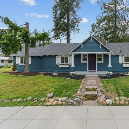 Buy this 3 bed house on 951 East 37th Avenue in Spokane, WA 99203