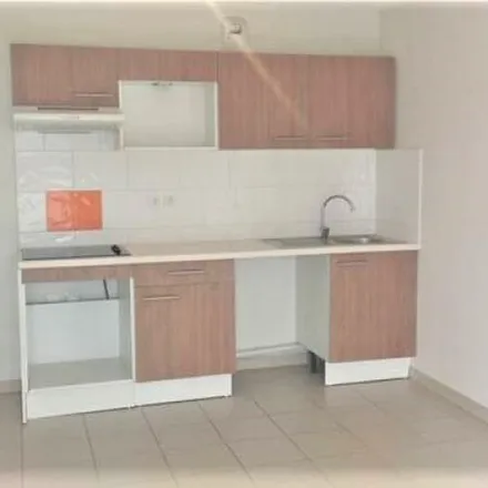 Rent this 3 bed apartment on 93 Route de Saint-Simon in 31100 Toulouse, France