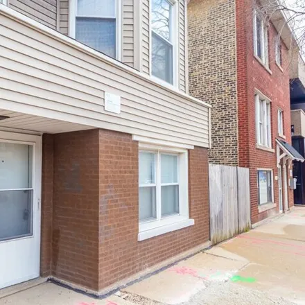 Rent this 3 bed apartment on 5117 North Western Avenue in Chicago, IL 60625