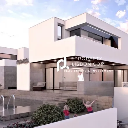 Buy this 3 bed house on unnamed road in 2530-254 Lourinhã, Portugal