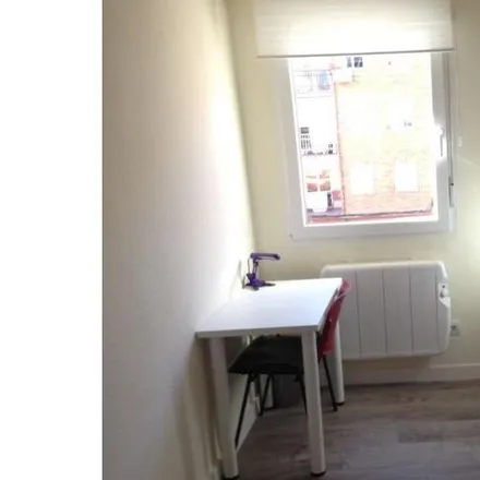 Rent this 4 bed room on Calle Galicia in 28903 Getafe, Spain