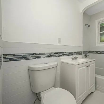 Image 1 - 1396 E 38th St, Brooklyn, New York, 11234 - Townhouse for sale