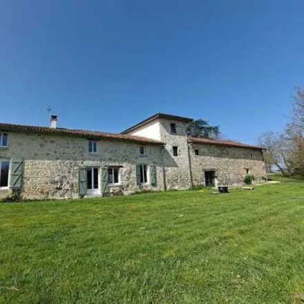 Buy this 4 bed house on La Couladère in 173 Route de Pérouat, 47600 Calignac