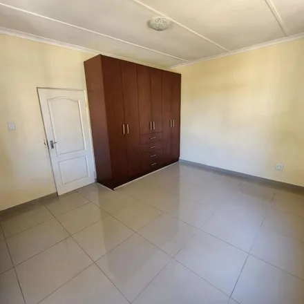 Image 5 - unnamed road, Bellair, Durban, 4162, South Africa - Apartment for rent